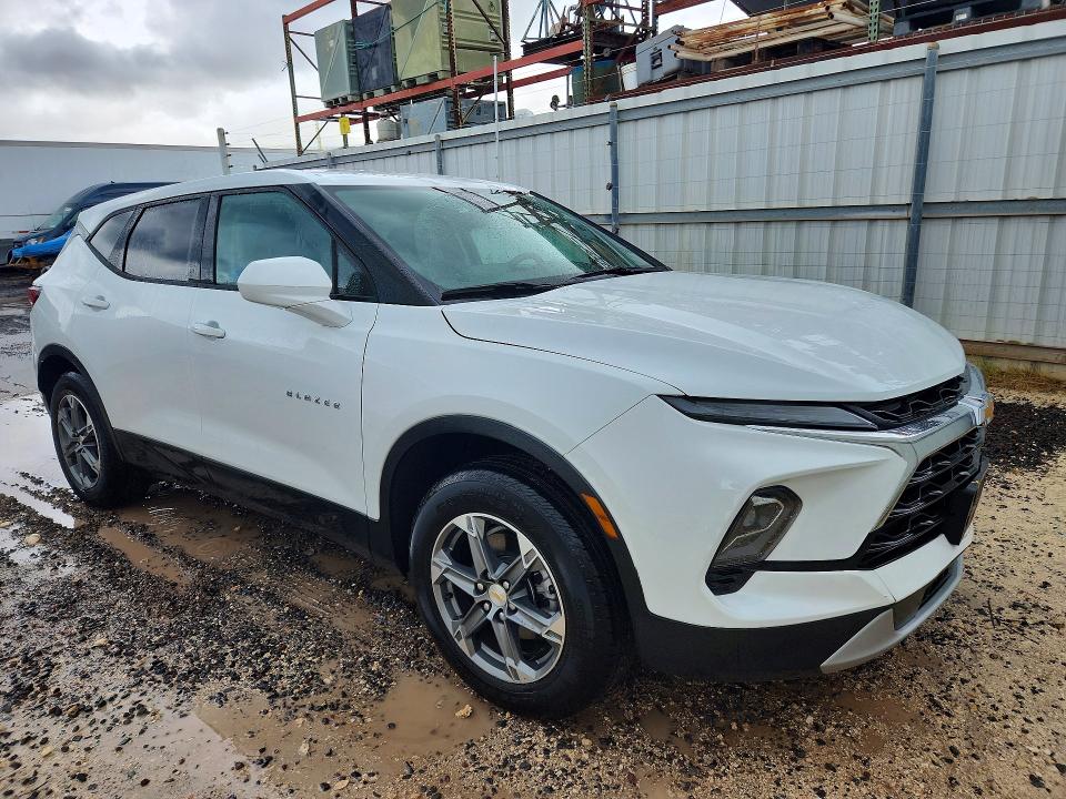 2026 Chevrolet Blazer მანქანა იყიდება აუქციონზე, vin: 3GNKBCR49TS151370, აუქციონის ნომერი: 71502426