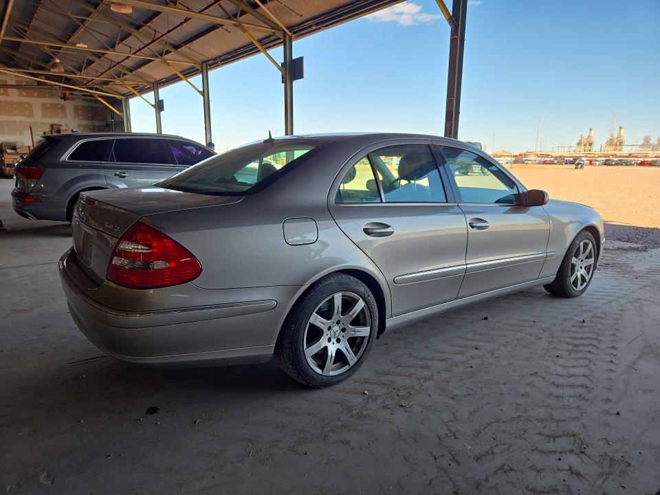 Продажа на аукционе авто 2006 Mercedes-benz E, vin: WDBUF83J96X189930, номер лота: 70483016