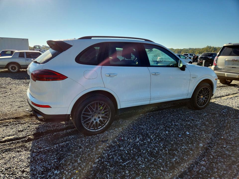 Продаж на аукціоні авто 2017 Porsche Cayenne, vin: WP1AE2A27HLA75594, номер лоту: 72692606