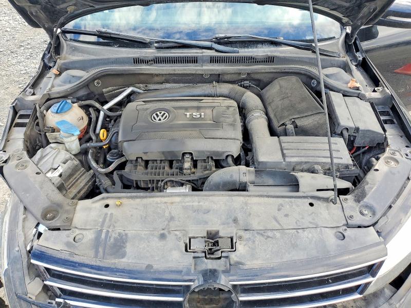 71676786 :رقم المزاد ، 3VWD17AJ2FM318509 vin ، 2015 Volkswagen Jetta مزاد بيع