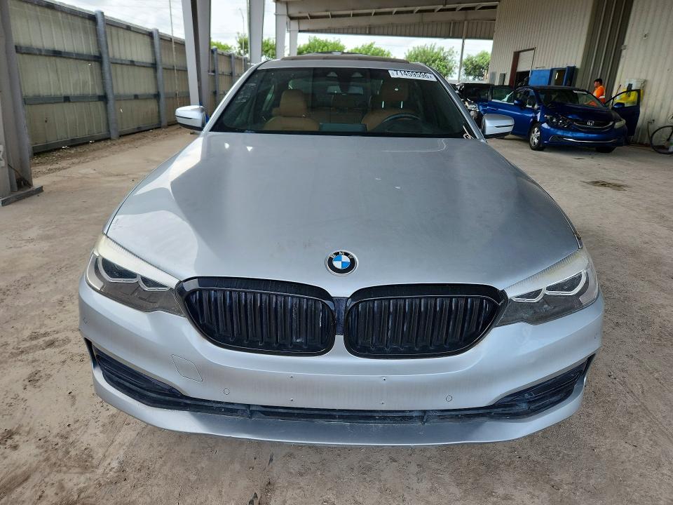 71459596 :رقم المزاد ، WBAJA5C54JWA38500 vin ، 2018 Bmw 530 مزاد بيع