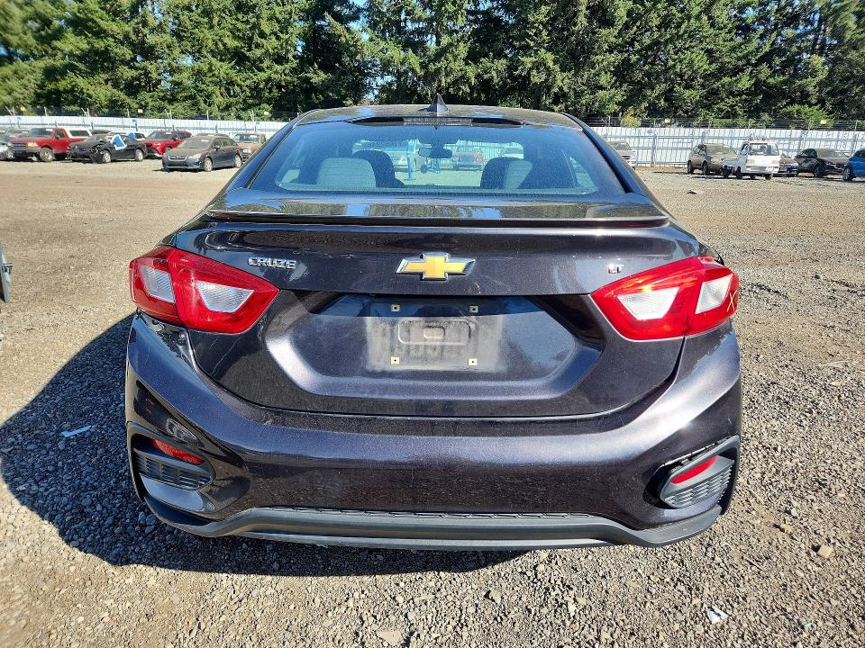 71662246 :رقم المزاد ، 1G1BE5SM9H7257533 vin ، 2017 Chevrolet Cruze مزاد بيع