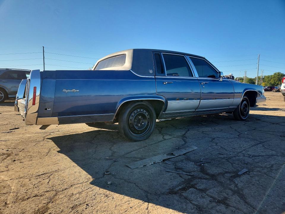 71136206 :رقم المزاد ، 1G6DW54E8NR700468 vin ، 1992 Cadillac Brougham مزاد بيع
