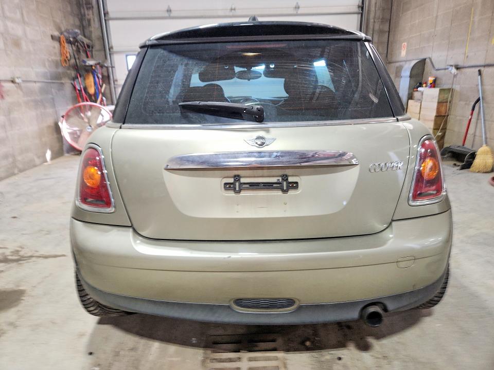 2007 Mini Cooper მანქანა იყიდება აუქციონზე, vin: WMWMF33577TU62392, აუქციონის ნომერი: 71269996