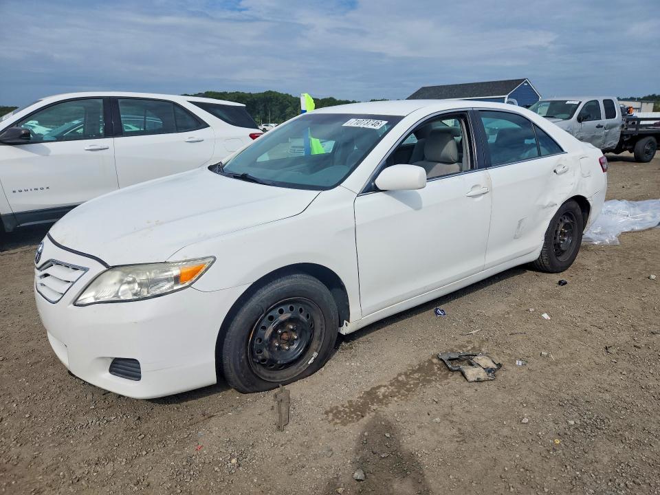 71073746 :رقم المزاد ، 4T1BF3EK1BU742000 vin ، 2011 Toyota Camry مزاد بيع