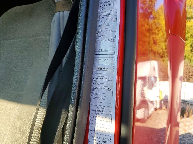 Продажа на аукционе авто 1999 Volvo Vn, vin: 4VG7DEGH7XN776061, номер лота: 73042376