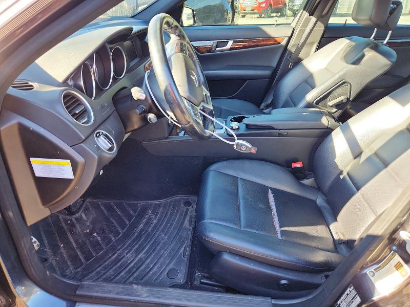2013 Mercedes-benz C მანქანა იყიდება აუქციონზე, vin: WDDGF8AB9DR250839, აუქციონის ნომერი: 71622726