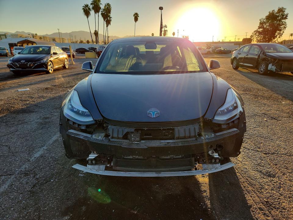 2020 Tesla Model 3 მანქანა იყიდება აუქციონზე, vin: 5YJ3E1EBXLF649583, აუქციონის ნომერი: 71477976