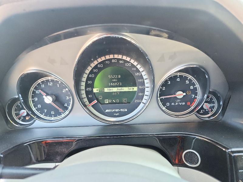 2010 Mercedes-benz E მანქანა იყიდება აუქციონზე, vin: WDDHF7HB7AA121576, აუქციონის ნომერი: 72630576