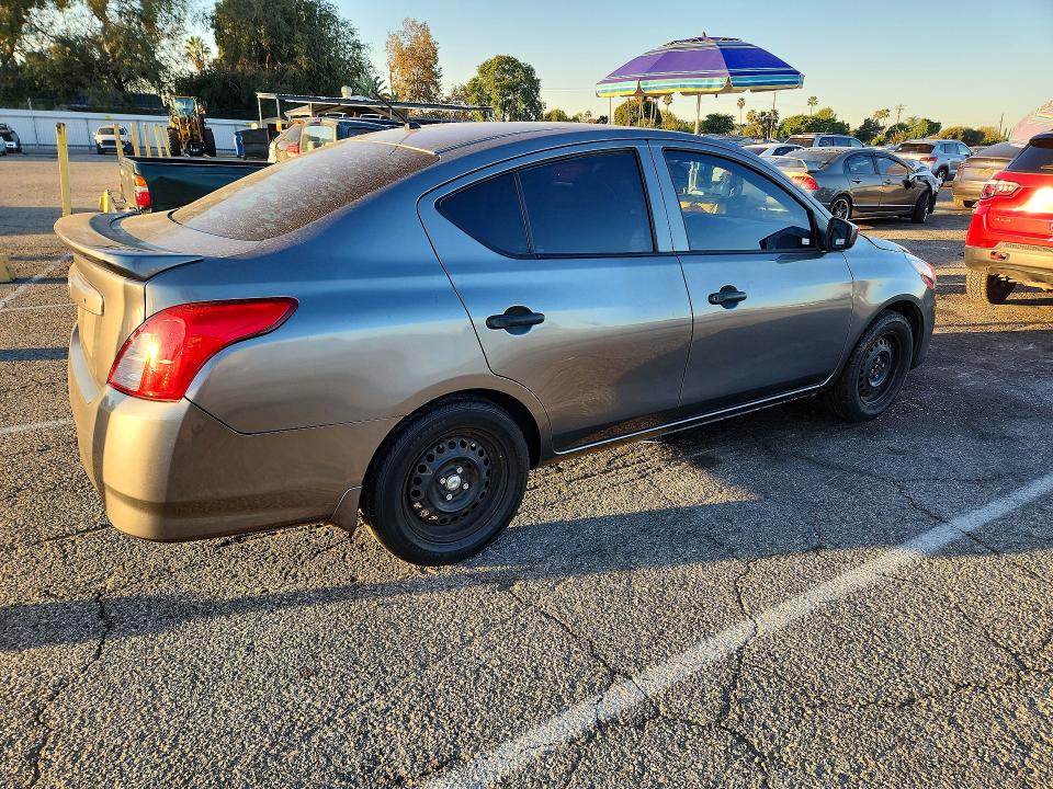 2017 Nissan Versa მანქანა იყიდება აუქციონზე, vin: 3N1CN7AP0HL832636, აუქციონის ნომერი: 73518496