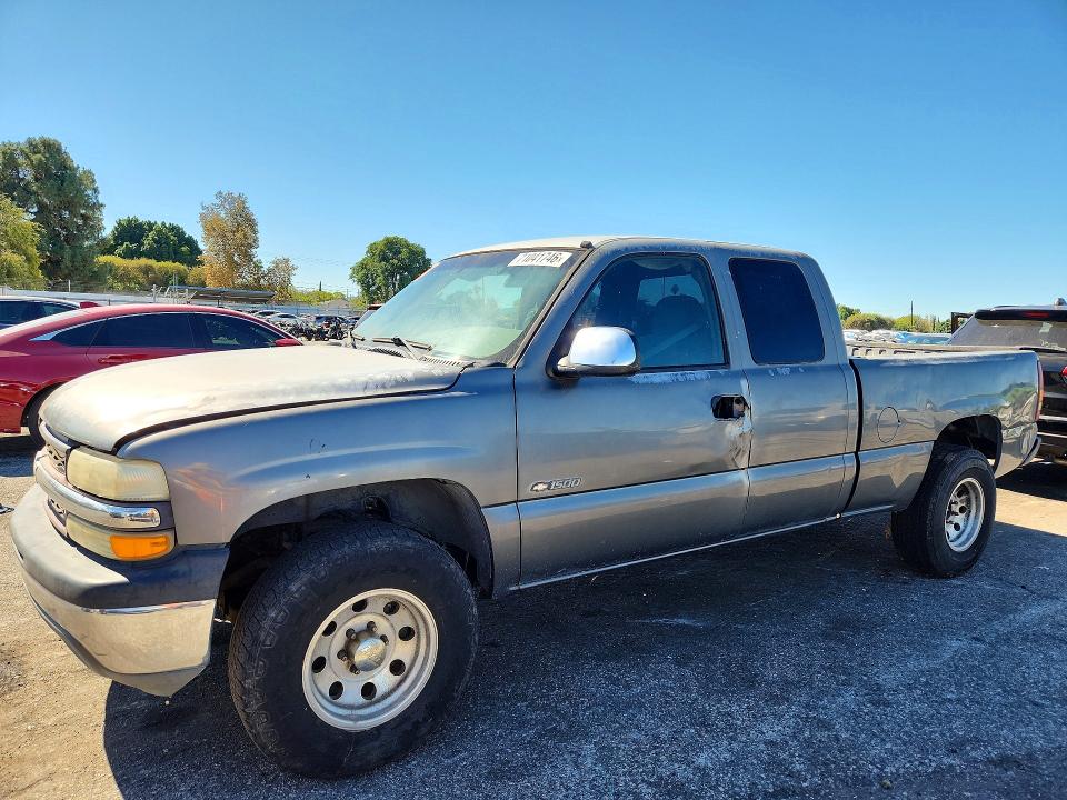 71041746 :رقم المزاد ، 2GCEC19V811379823 vin ، 2001 Chevrolet Silverado مزاد بيع