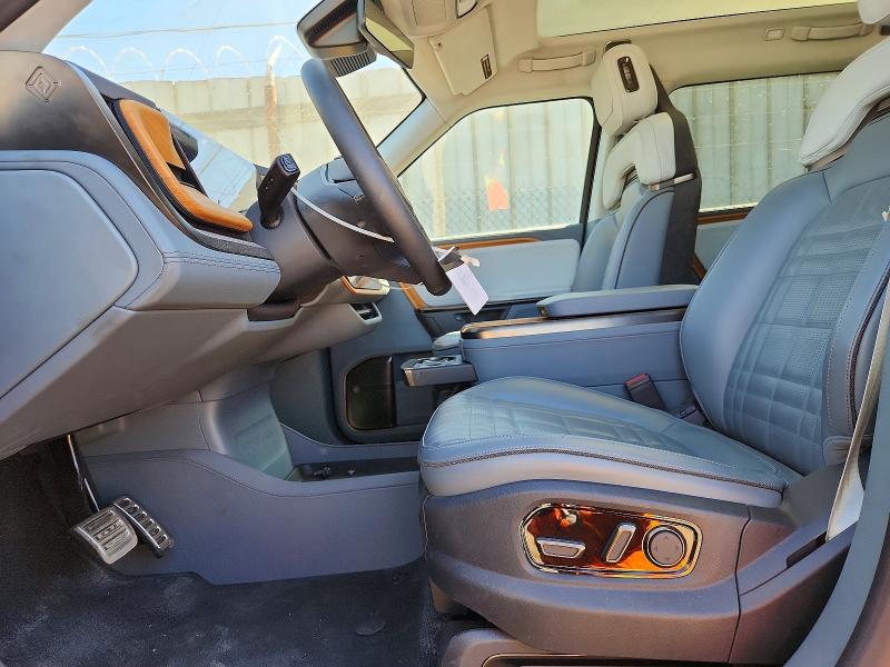 Auction sale of the 2025 Rivian R1s, vin: 7PDSGCBP6SN061237, lot number: 70720256