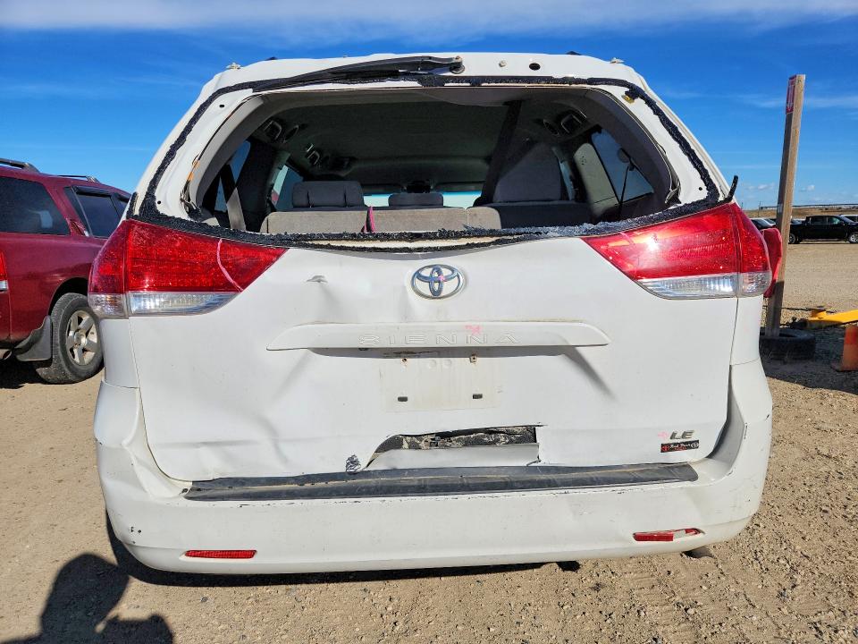 Продажа на аукционе авто 2014 Toyota Sienna, vin: 5TDKK3DC7ES502954, номер лота: 69413026