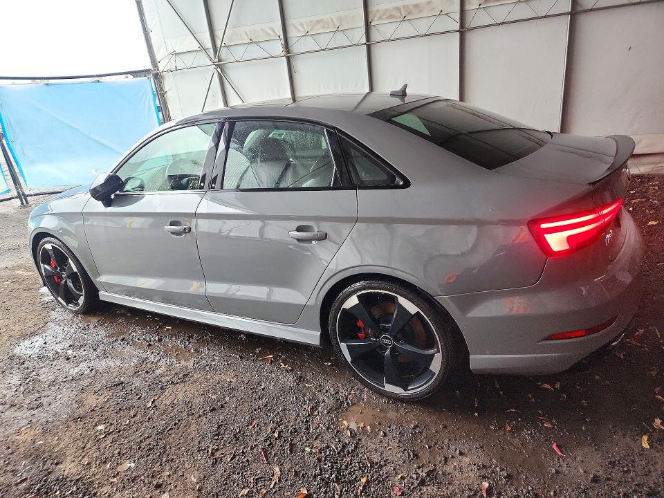72392086 :رقم المزاد ، WUABWGFFXJ1901094 vin ، 2018 Audi Rs3 مزاد بيع