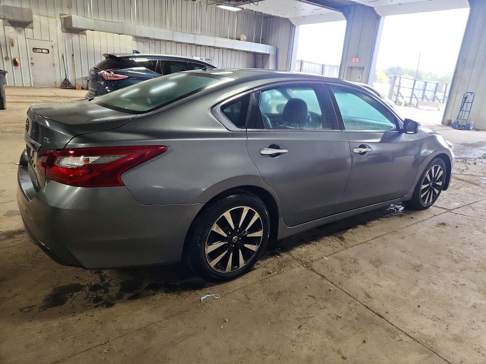 2018 Nissan Altima მანქანა იყიდება აუქციონზე, vin: 1N4AL3APXJC183244, აუქციონის ნომერი: 70478156