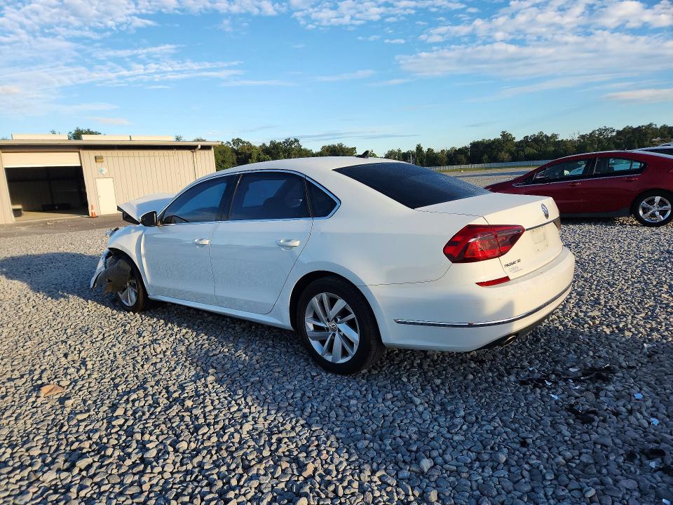 70376496 :رقم المزاد ، 1VWBA7A34JC020482 vin ، 2018 Volkswagen Passat مزاد بيع
