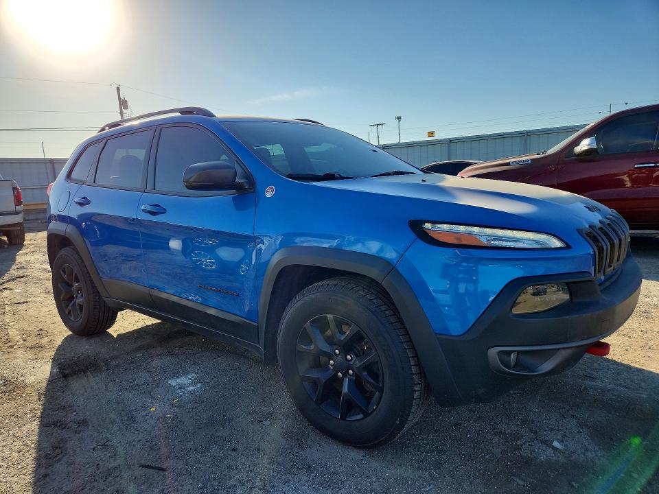 71749456 :رقم المزاد ، 1C4PJMBS1HW609057 vin ، 2017 Jeep Cherokee مزاد بيع