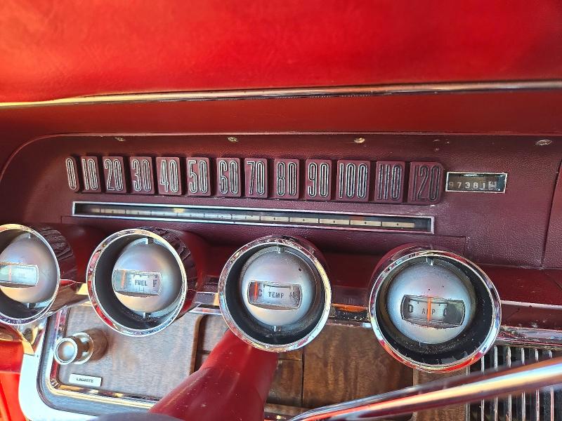 1966 Ford Thunderbird მანქანა იყიდება აუქციონზე, vin: 6Y87Z122711, აუქციონის ნომერი: 73468676