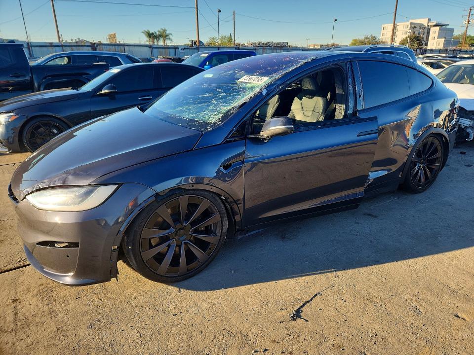 Продажа на аукционе авто 2022 Tesla Model X, vin: 7SAXCBE67NF330079, номер лота: 73367056