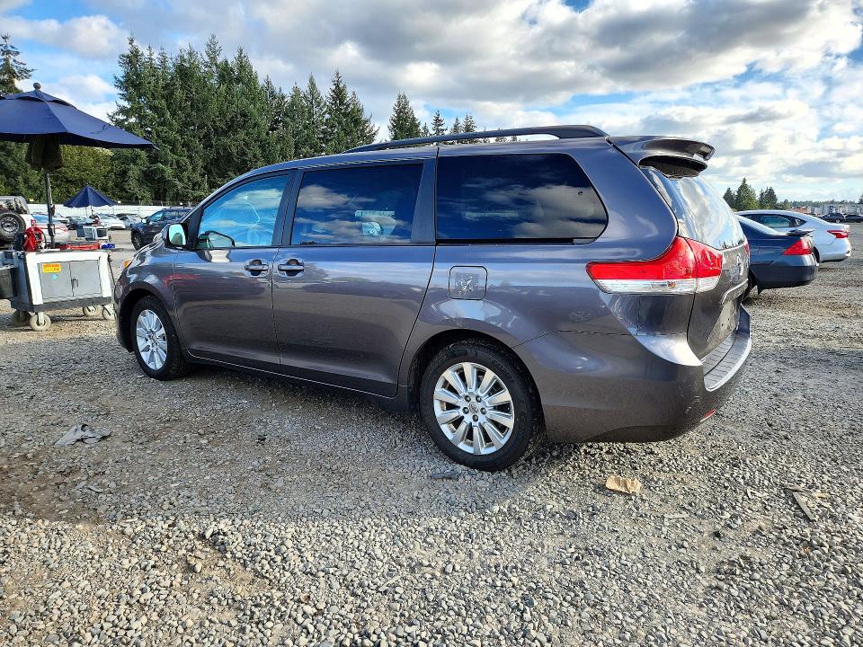 Продажа на аукционе авто 2014 Toyota Sienna, vin: 5TDJK3DC8ES088918, номер лота: 71234086