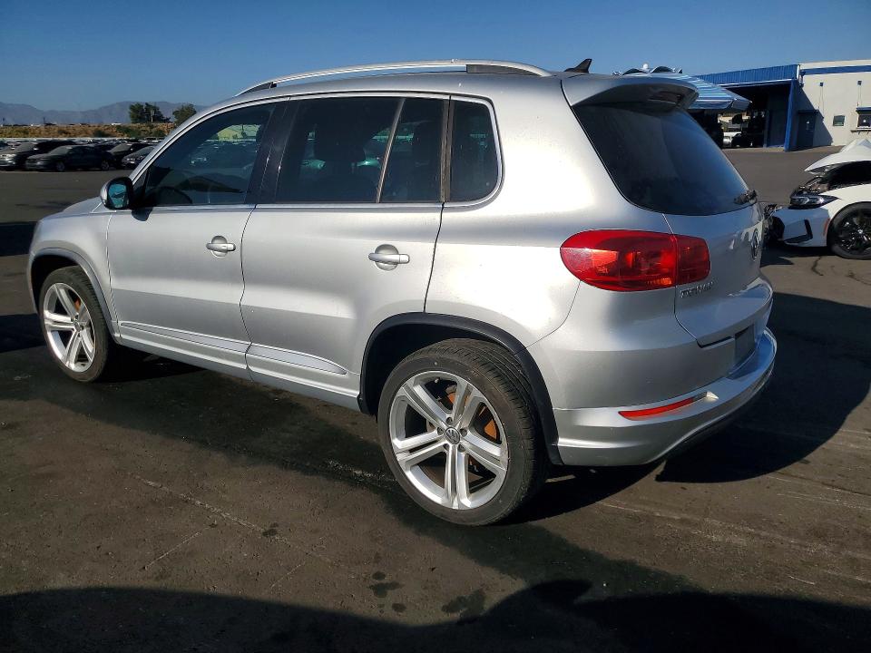 2016 Volkswagen Tiguan მანქანა იყიდება აუქციონზე, vin: WVGAV7AX1GW077232, აუქციონის ნომერი: 71623666
