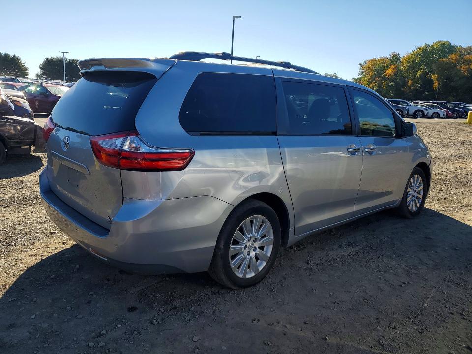 Aukcja sprzedaży 2015 Toyota Sienna, vin: 5TDDK3DC4FS095315, numer aukcji: 71202866