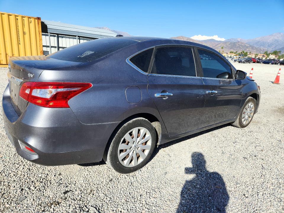 2017 Nissan Sentra მანქანა იყიდება აუქციონზე, vin: 3N1AB7AP5HY382128, აუქციონის ნომერი: 72453856