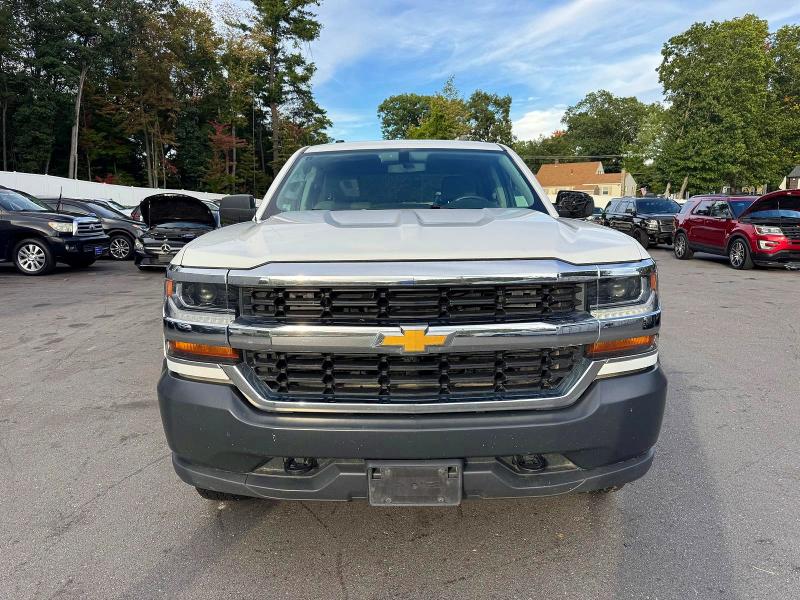 71626216 :رقم المزاد ، 3GCUKNECXHG303015 vin ، 2017 Chevrolet Silverado مزاد بيع