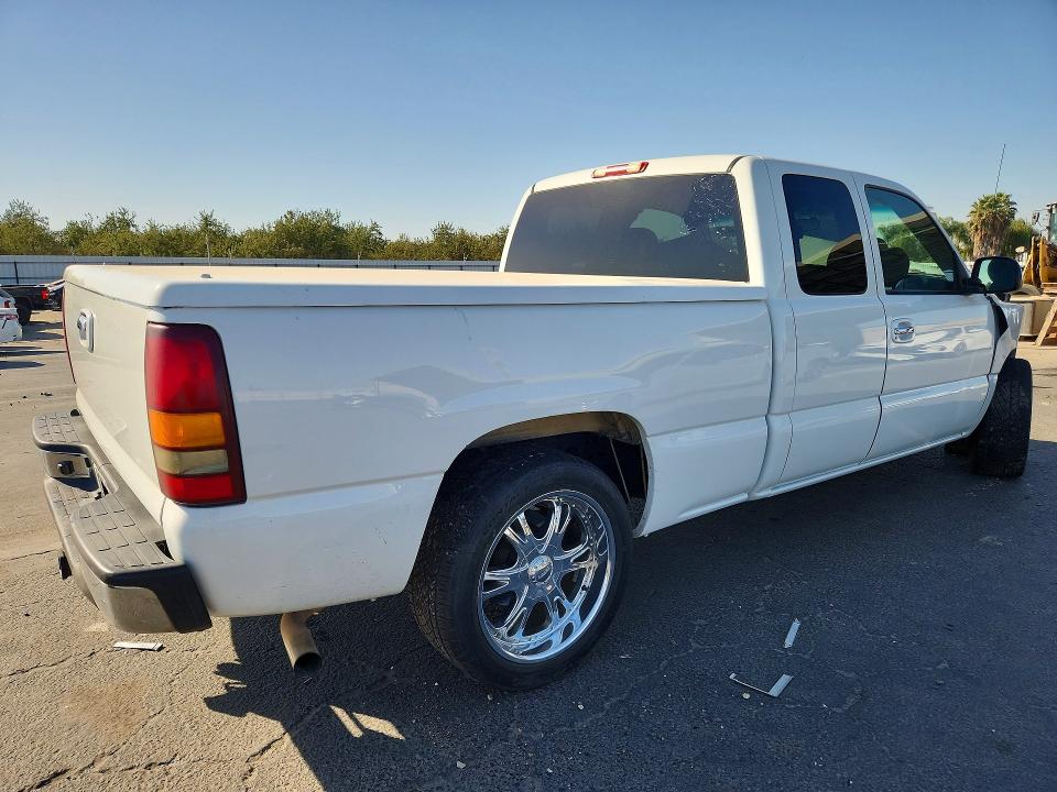 Продаж на аукціоні авто 2002 Chevrolet Silverado, vin: 2GCEC19T621365189, номер лоту: 71994796