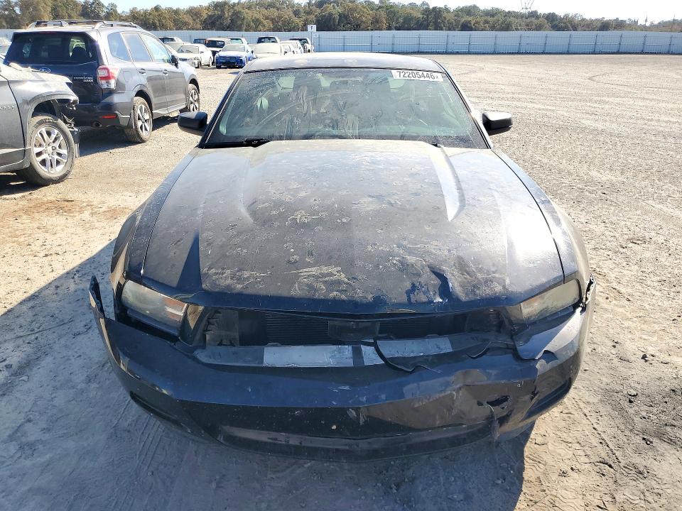 72205446 :رقم المزاد ، 1ZVBP8AM0B5160578 vin ، 2011 Ford Mustang مزاد بيع