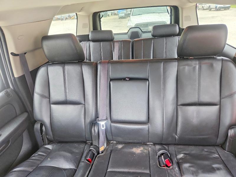 71684756 :رقم المزاد ، 1GNSCJE02ER219387 vin ، 2014 Chevrolet Suburban مزاد بيع
