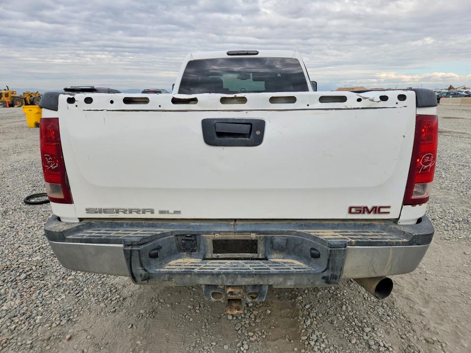 69973546 :رقم المزاد ، 1GT423C8XBF108415 vin ، 2011 Gmc Sierra مزاد بيع