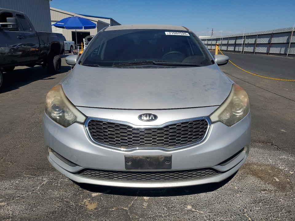 71597526 :رقم المزاد ، KNAFK4A6XG5611887 vin ، 2016 Kia Forte مزاد بيع
