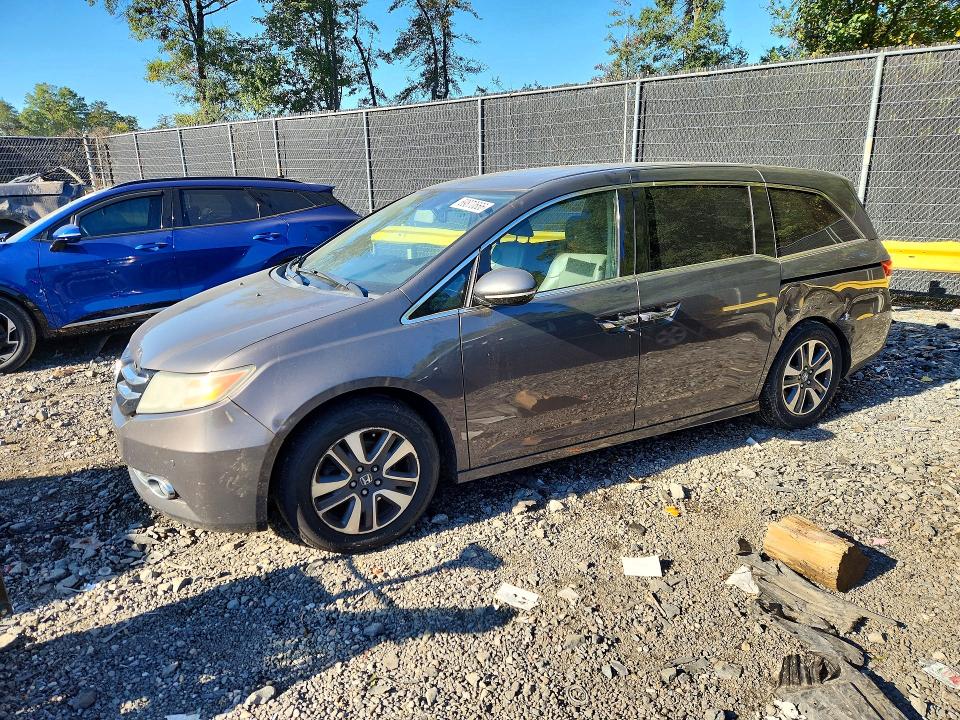 69870666 :رقم المزاد ، 5FNRL5H99FB115446 vin ، 2015 Honda Odyssey مزاد بيع