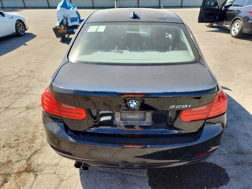 2013 Bmw 328 მანქანა იყიდება აუქციონზე, vin: WBA3C1G58DNR47532, აუქციონის ნომერი: 71852856