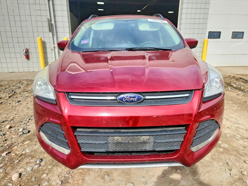 2014 Ford Escape მანქანა იყიდება აუქციონზე, vin: 1FMCU9GX7EUB63460, აუქციონის ნომერი: 71205386