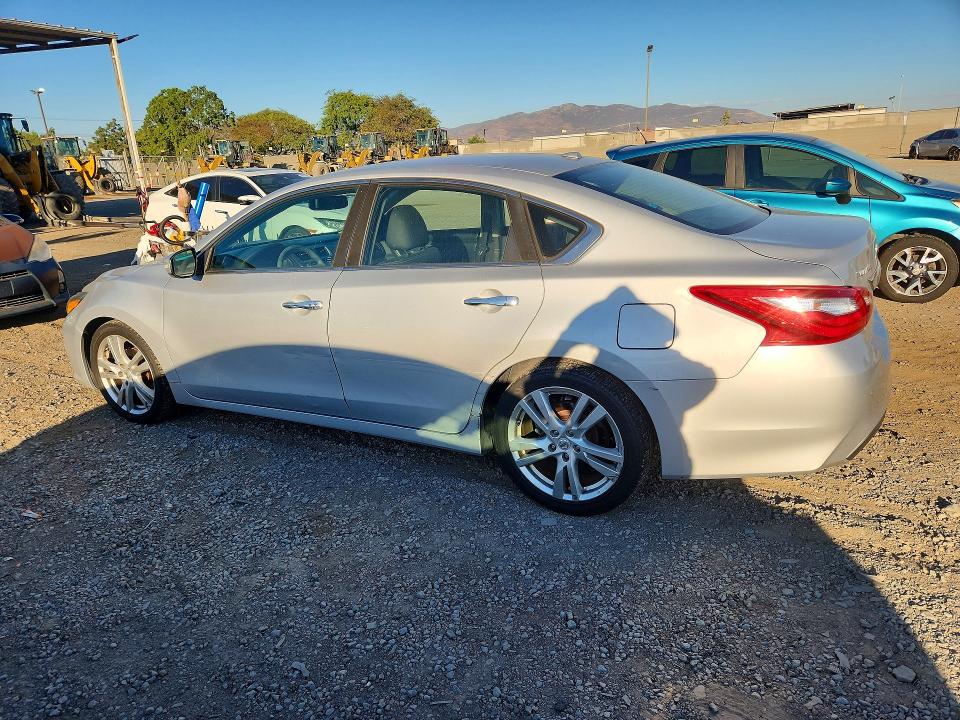 Aukcja sprzedaży 2017 Nissan Altima, vin: 1N4BL3AP8HC122036, numer aukcji: 71323906