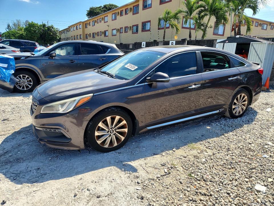 2016 Hyundai Sonata მანქანა იყიდება აუქციონზე, vin: 5NPE34AF7GH379812, აუქციონის ნომერი: 72816006