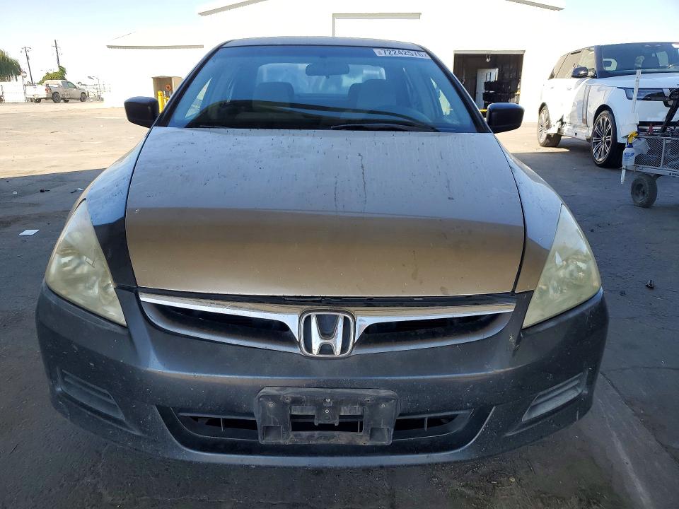 2006 Honda Accord მანქანა იყიდება აუქციონზე, vin: 1HGCM55186A075243, აუქციონის ნომერი: 72242576