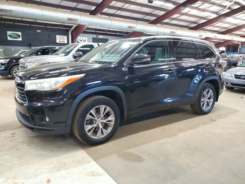 72353826 :رقم المزاد ، 5TDJKRFH0FS112206 vin ، 2015 Toyota Highlander مزاد بيع
