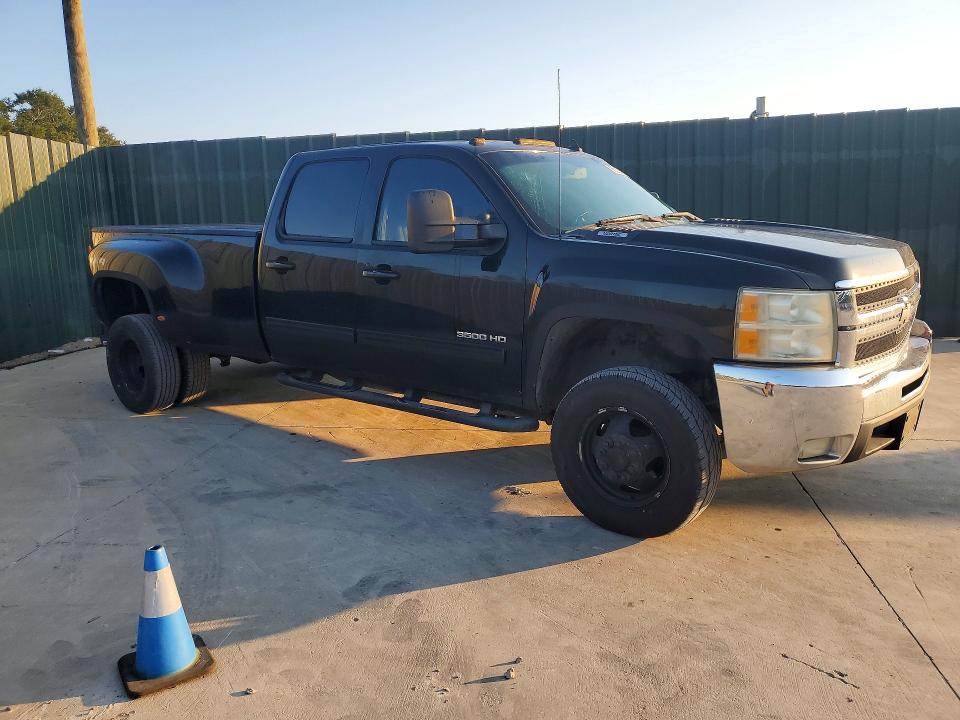 73470086 :رقم المزاد ، 1GC7K1BG3AF135660 vin ، 2010 Chevrolet Silverado مزاد بيع