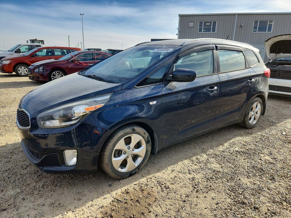 71444896 :رقم المزاد ، KNAHT8A37F7078564 vin ، 2015 Kia Rondo مزاد بيع