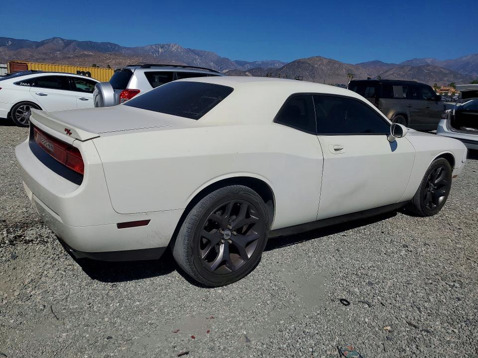 71619186 :رقم المزاد ، 2B3CJ5DT4AH174521 vin ، 2010 Dodge Challenger مزاد بيع