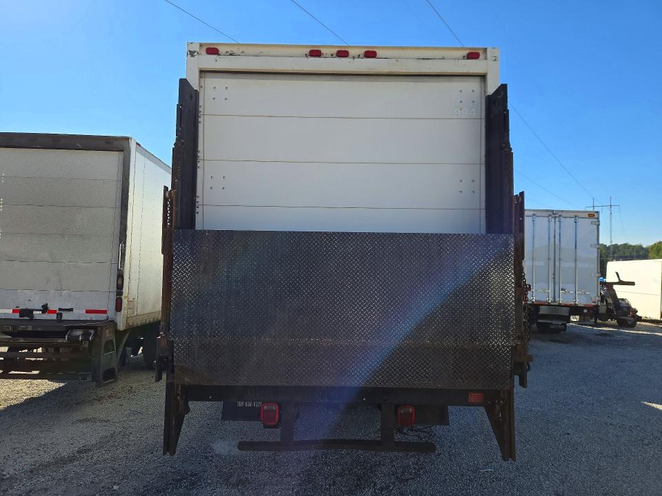 71111286 :رقم المزاد ، 1FVACYBS0ADAR3225 vin ، 2010 Freightliner M2 مزاد بيع