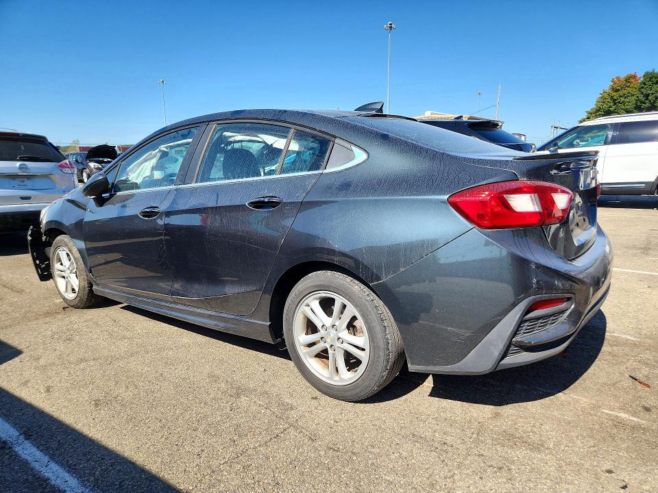 72044956 :رقم المزاد ، 1G1BD5SM0J7116925 vin ، 2018 Chevrolet Cruze مزاد بيع