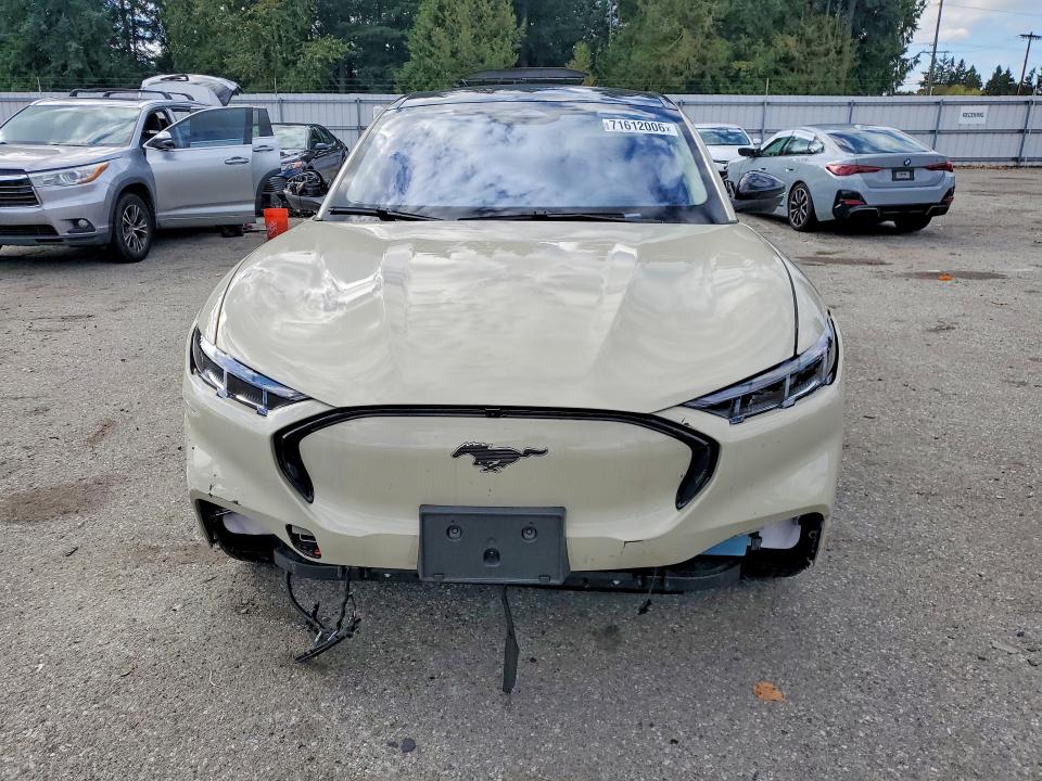 2025 Ford Mustang Mach-e მანქანა იყიდება აუქციონზე, vin: 3FMTK3S56SMA64430, აუქციონის ნომერი: 71612006