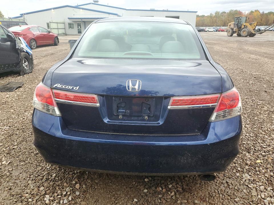 2011 Honda Accord მანქანა იყიდება აუქციონზე, vin: 1HGCP2F49BA152663, აუქციონის ნომერი: 72967076