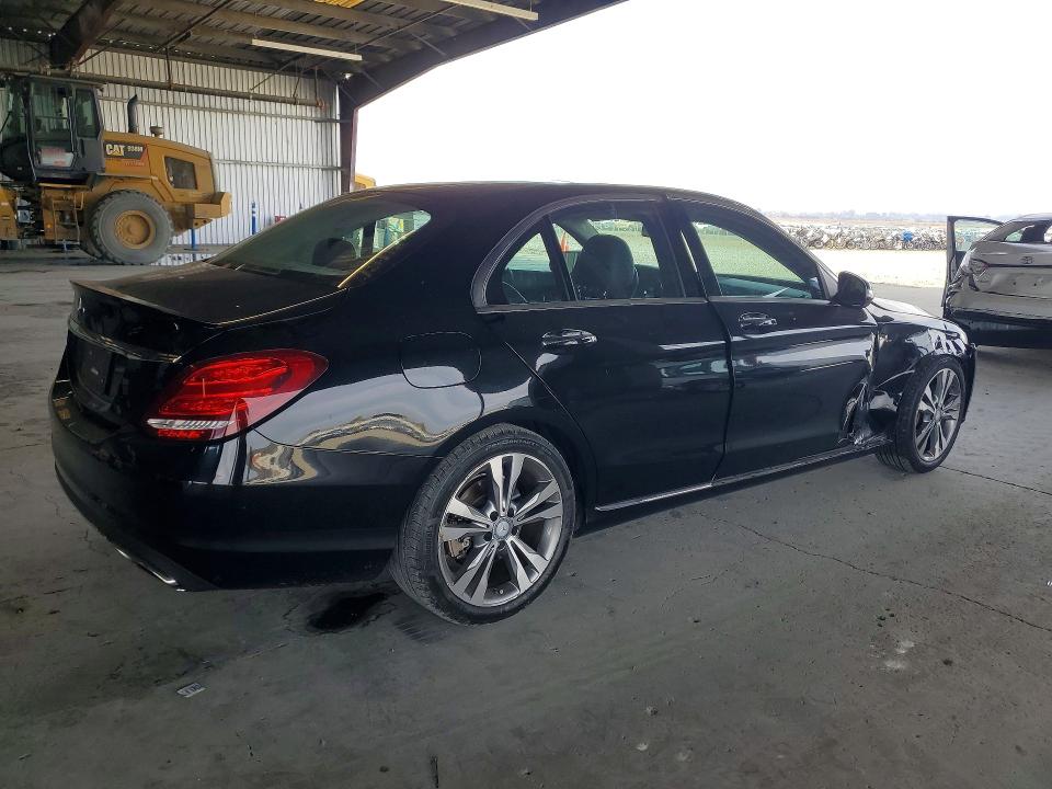 71713176 :رقم المزاد ، 55SWF4JB1FU064332 vin ، 2015 Mercedes-benz C مزاد بيع