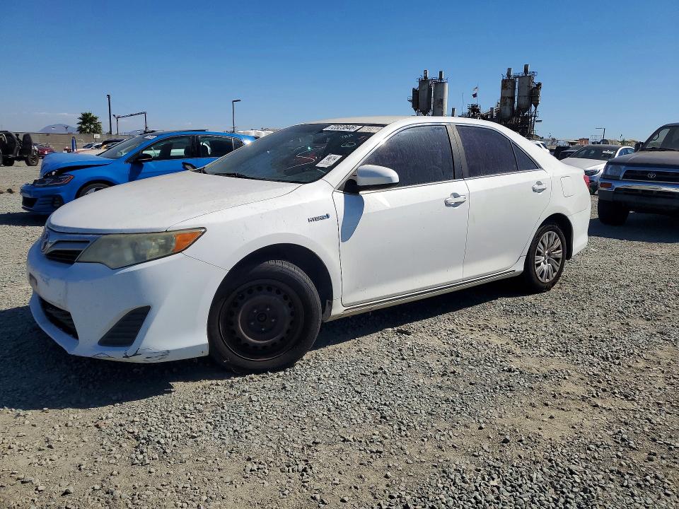 72323846 :رقم المزاد ، 4T1BD1FK6EU136592 vin ، 2014 Toyota Camry Hybrid مزاد بيع