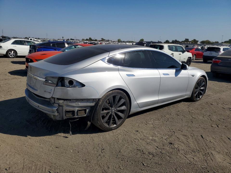 Продажа на аукционе авто 2016 Tesla Model S, vin: 5YJSA1E28GF151718, номер лота: 71045396
